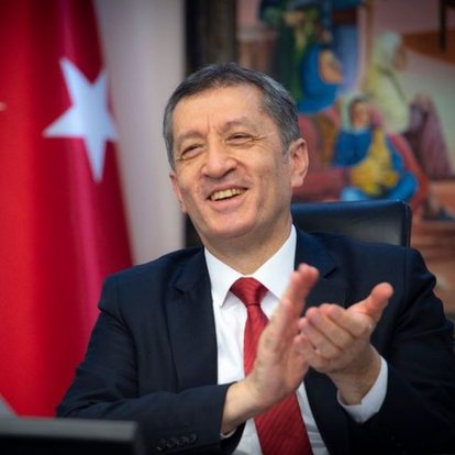 BAKAN SELÇUK’TAN AÇIKLAMA: OKULLARIMIZA DÖNECEĞİZ