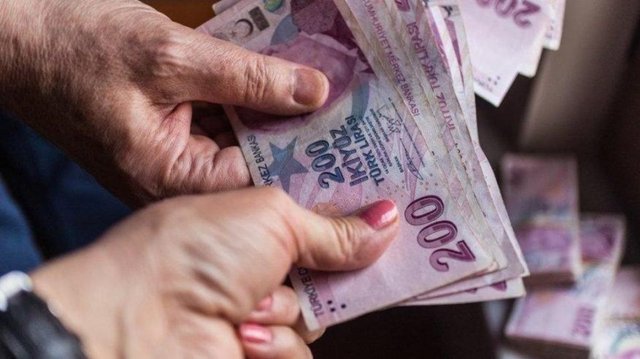 MEMUR VE EMEKLİLERİN MAAŞI NE KADAR OLDU ?