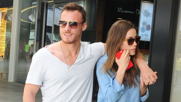 Kerem Bürsin’den sevgilisine büyük övgü
