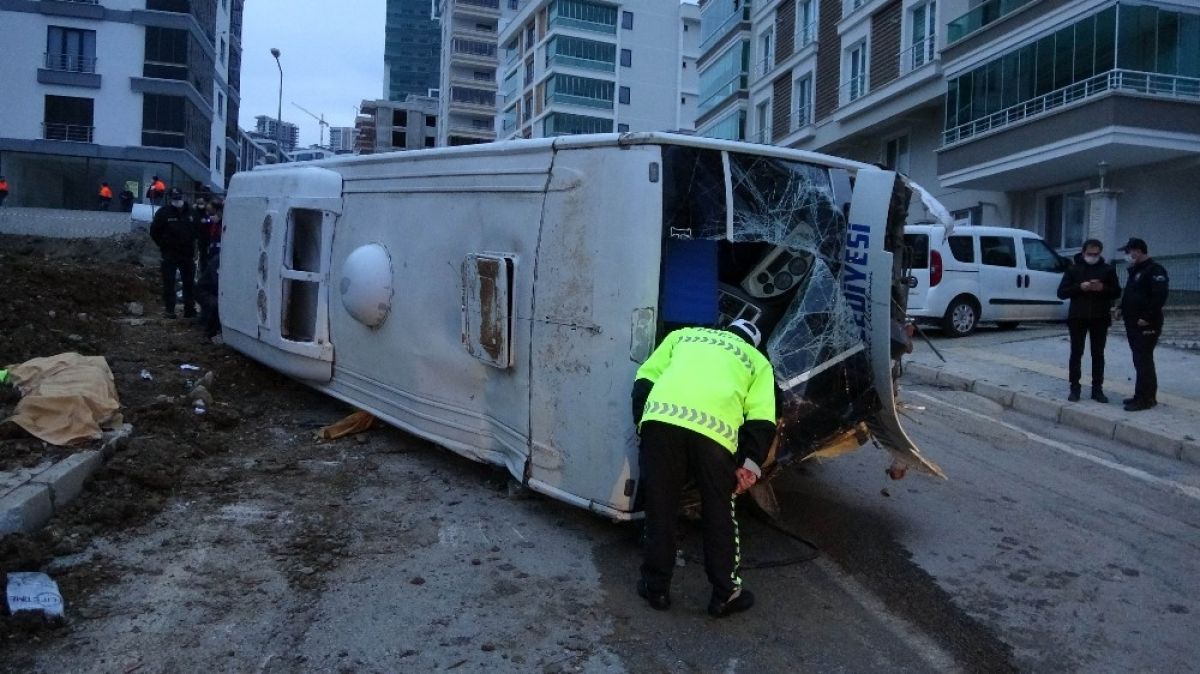 SAMSUN’DA KORKUTAN KAZA: 2 ÖLÜ, 20 YARALI