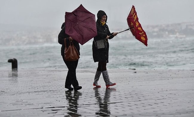 METEOROLOJİ UYARDI: SAĞANAK YAĞIŞ GELİYOR !