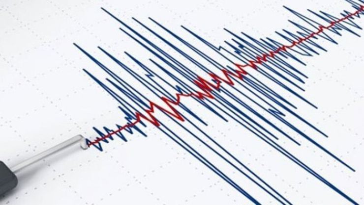 İZMİR’DE DEPREM ÜSTÜNE DEPREM: ARTÇILAR DEVAM EDİYOR